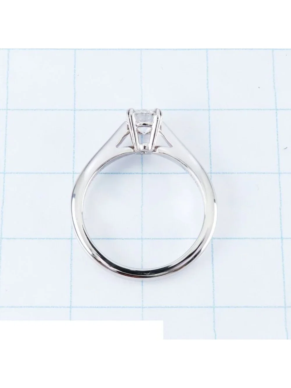 Harry Winston Solitaire Ring Platinum Diamond